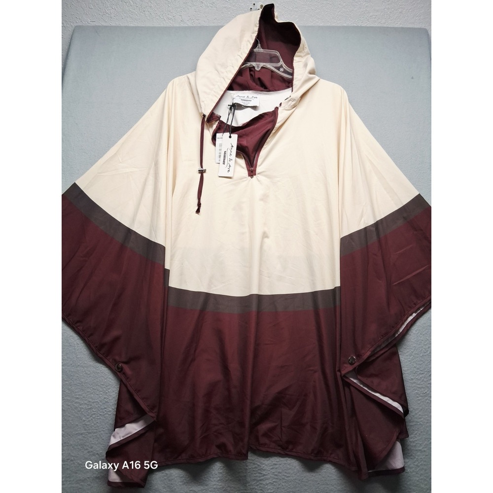 Anna & Ava Gameday Poncho One Size Fits Most New with‎ Tags Beige Maroon